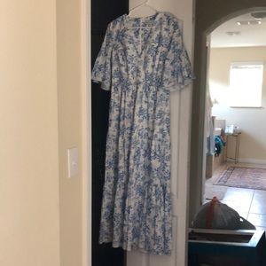 Tuckernuck blue and white floral dress. NWOT. Size M